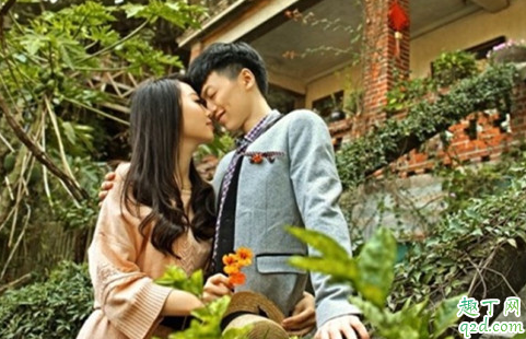 男生问女生年龄目的是什么 男生问你多大怎么幽默回复