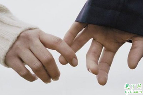 分手后前男友来我qq空间什么意思 前男友天天来看空间代表什么