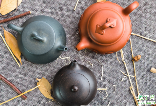 紫砂壶上的茶垢应该留吗 紫砂杯有茶垢怎么清理