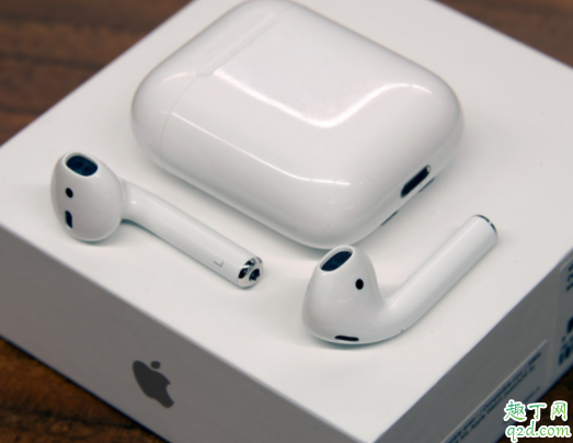 airpods和普通蓝牙耳机有什么区别 airpods值1000多吗