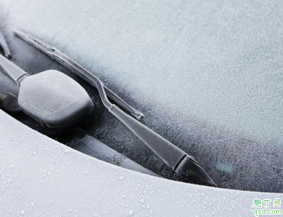 汽车玻璃水冻住了怎么解 玻璃水冻了怎样解冻快
