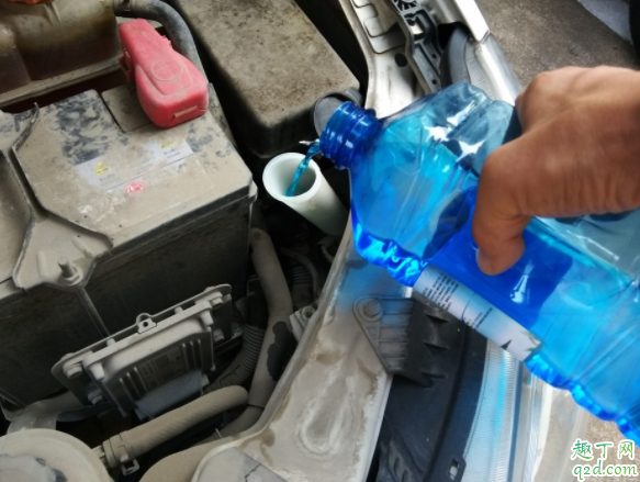 汽车玻璃水冻住了怎么解 玻璃水冻了怎样解冻快