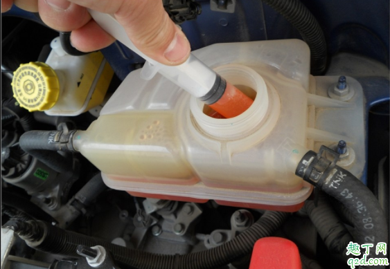 汽车防冻液会减少吗 汽车加防冻液加到哪里