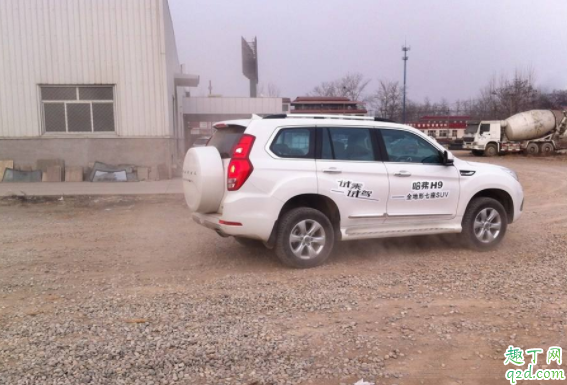 轮胎有小石子需要清理吗 怎么避免汽车轮胎卡石头