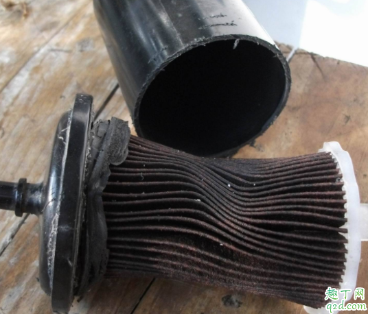 汽车汽油滤芯跑多少公里要换 汽车汽油滤芯怎么更换