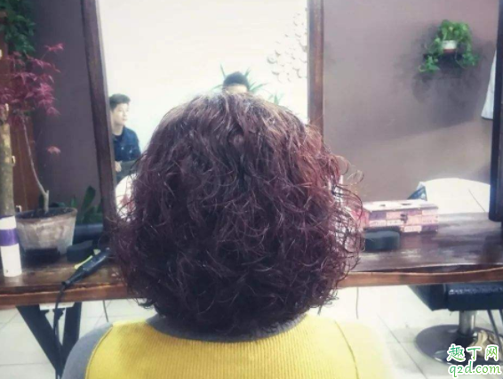 头发烫坏了能恢复原状吗 头发烫过之后干枯毛躁怎么办