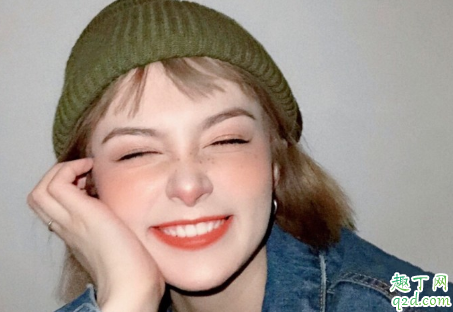 扎头发和披头发有何区别 扎头发和披头发哪个长得快