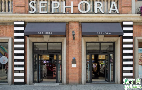 丝芙兰金卡和黑卡有什么区别 丝芙兰金卡需要每年消费12000吗