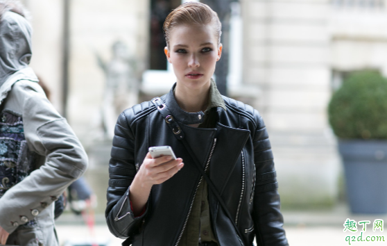 皮衣能不能机洗 怎么洗皮衣不脱皮