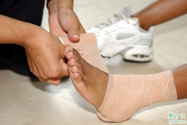 为什么走路总是崴脚 经常性崴脚怎么恢复
