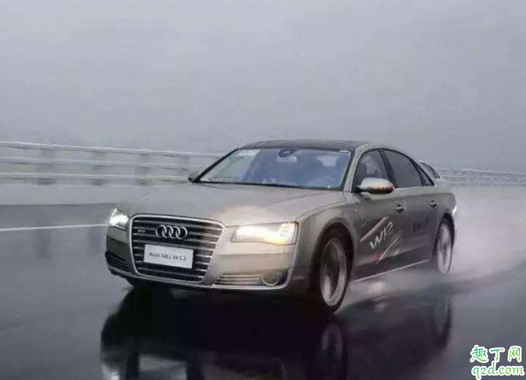 汽车轮胎冬天怎么防滑 下雨天汽车起步前轮打滑是什么原因