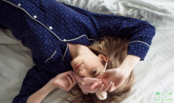 睡衣买回来需要洗吗 睡衣怎么洗好