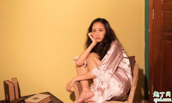 睡衣被染色了怎么清洗 洗睡衣时如何防止衣服染色