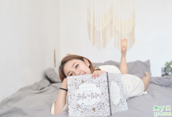 睡衣被染色了怎么清洗 洗睡衣时如何防止衣服染色