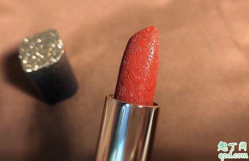 花西子口红m116好看吗 花西子雕花口红m116试色