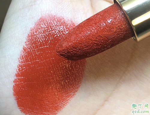 花西子口红m116好看吗 花西子雕花口红m116试色