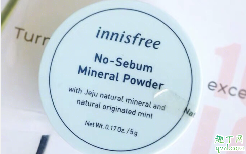 悦诗风吟和花西子散粉哪个好用 悦诗风吟和花西子散粉对比评测