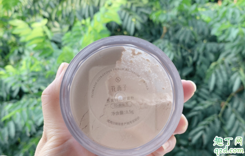 悦诗风吟和花西子散粉哪个好用 悦诗风吟和花西子散粉对比评测