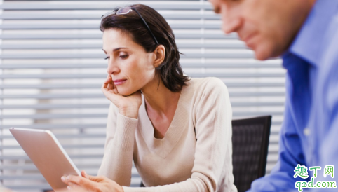 该不该和家人说真实收入 每个月工资多少要和爸妈说吗