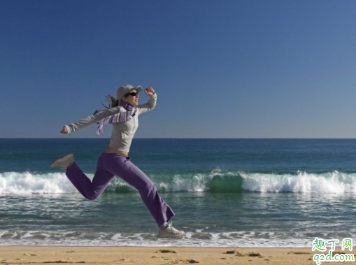 崴脚之后好的差不多可以跑步吗 刚崴脚可以涂红花油吗