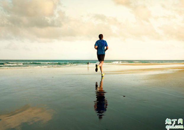 跑步要不要戴护踝 脚踝受过伤可以跑步吗