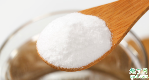 小苏打刷牙让牙齿变白的说法靠谱吗 经常用小苏打刷牙危害大不大