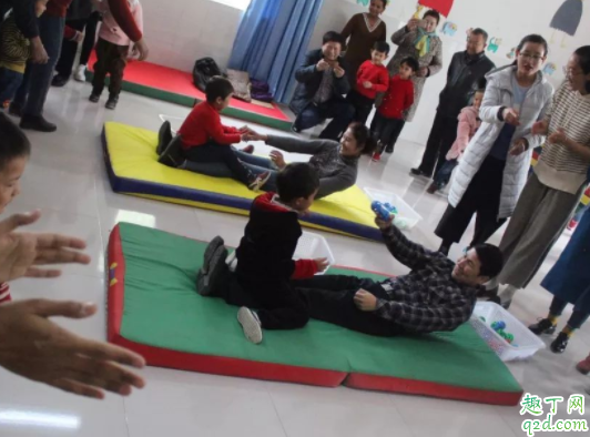 姨妈来了能不能仰卧起坐 女生经期做什么减肥运动