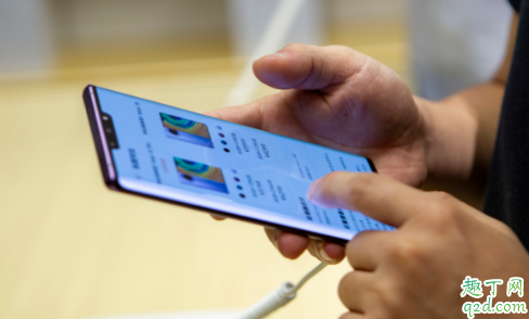 华为mate30pro 4g和5g屏幕不一样吗 华为屏幕是同一个厂家吗