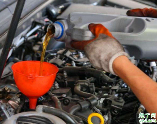 汽车机油沉底怎么回事 汽车久停机油下沉到底部怎么办