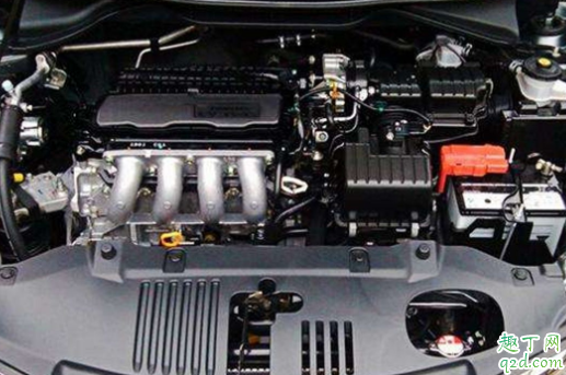 汽车机油为什么会有水 汽车机油有水怎么办