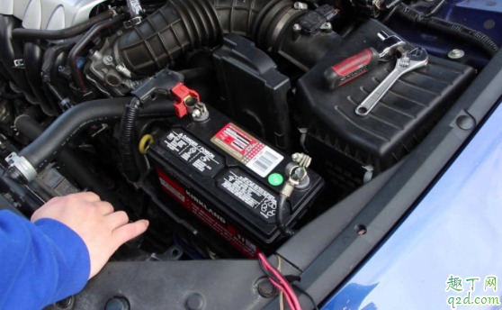 汽车怠速可以充电吗 怠速时电瓶可以充进去电吗