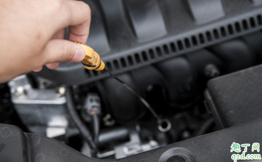 汽车机油为什么会变少 机油放一年多会挥发吗