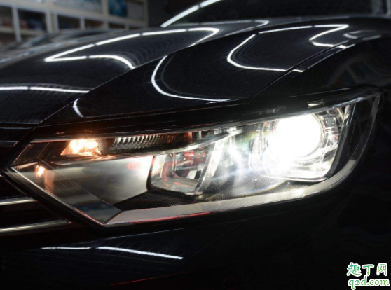 汽车大灯发黄怎样翻新 如何增加车灯亮度