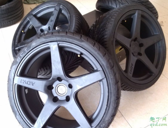 汽车轮胎螺丝拆完为什么拔不出来 汽车轮胎卸不下来怎么办