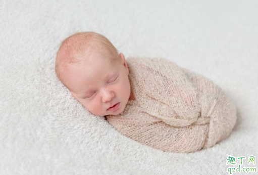 孕妇能提前准备宝宝的衣服吗 孕妇什么时候开始准备宝宝的衣服