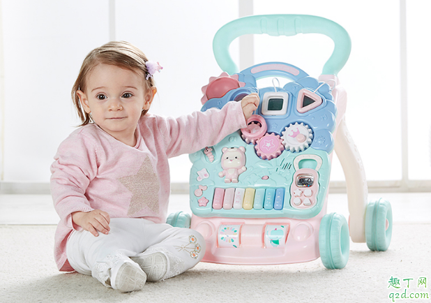 学步车真会导致宝宝罗圈腿吗 常用学步车对宝宝有哪些影响