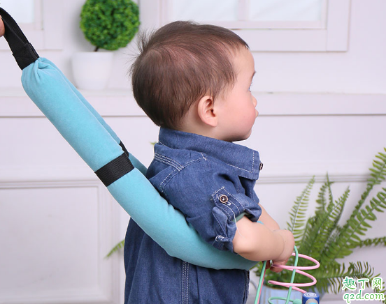 孩子用学步带走路好不好 常用学步带对宝宝走路有影响吗