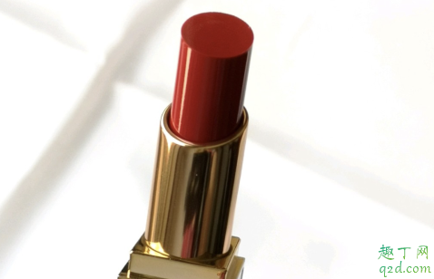 TF黑金细管28什么颜色 TF新品黑金细管28口红试色