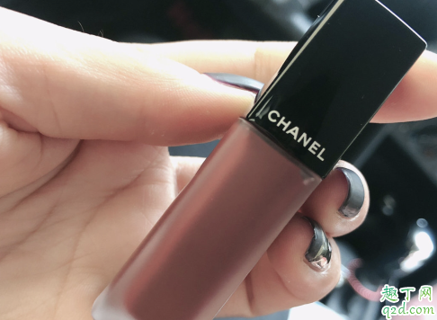 香奈儿226唇釉什么颜色 CHANEL香奈儿226唇釉试色