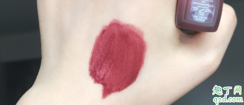香奈儿226唇釉什么颜色 CHANEL香奈儿226唇釉试色