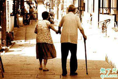 五十岁的单身女人如何找老伴 为什么老了不想找老伴