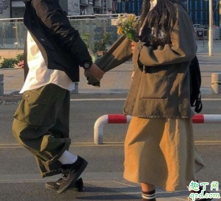 你和对象会怎么过情人节 情人节有哪些线上活动可以做