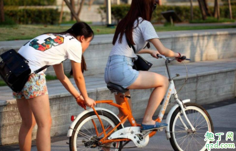 爬楼梯是不是很伤膝盖 天天骑单车伤膝盖吗