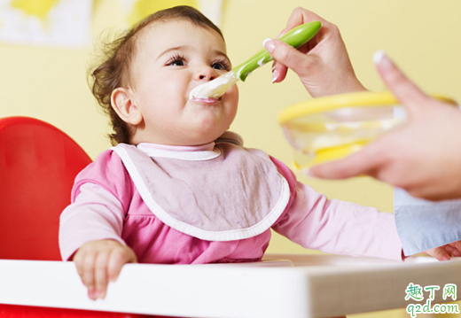 宝宝辅食早上吃还是晚上吃 宝宝辅食每天中午吃可以吗