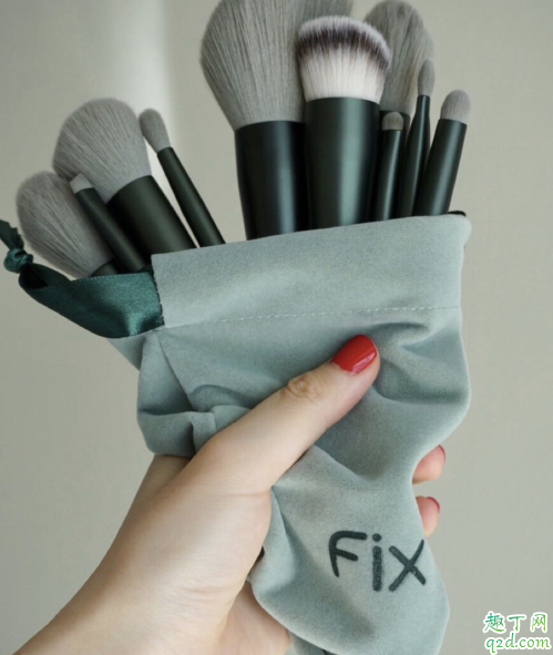 菲丝加芬化妆刷怎么样 fix菲丝加芬刷子使用评测