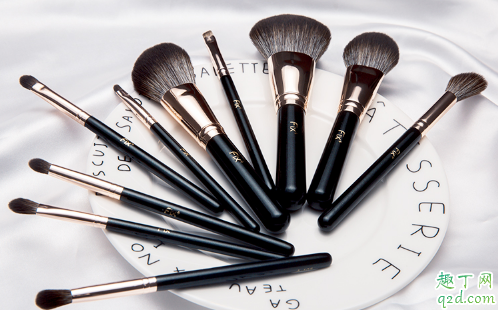 菲丝加芬化妆刷怎么样 fix菲丝加芬刷子使用评测