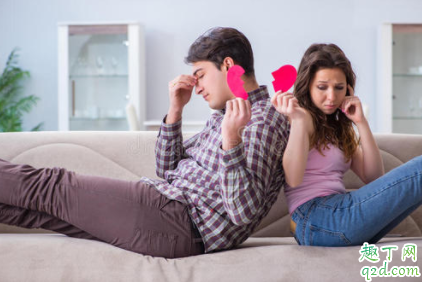 女人离婚后该不该搬回娘家住 女人离婚后回娘家住好吗