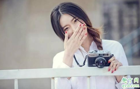 女生问我喜不喜欢她怎么回答 和喜欢的女生玩真心话问什么问题