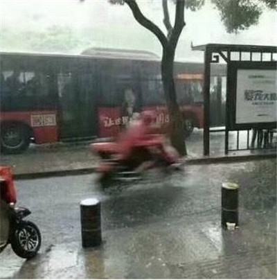 不明显的情侣头像老师看不出来 隐蔽的情侣头像不易察觉的那种