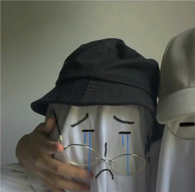 不明显的情侣头像老师看不出来 隐蔽的情侣头像不易察觉的那种